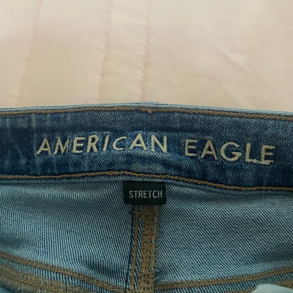 American Eagle Blue Stretch High/Mid-Rise Mom Jeans - Picture 4 of 6